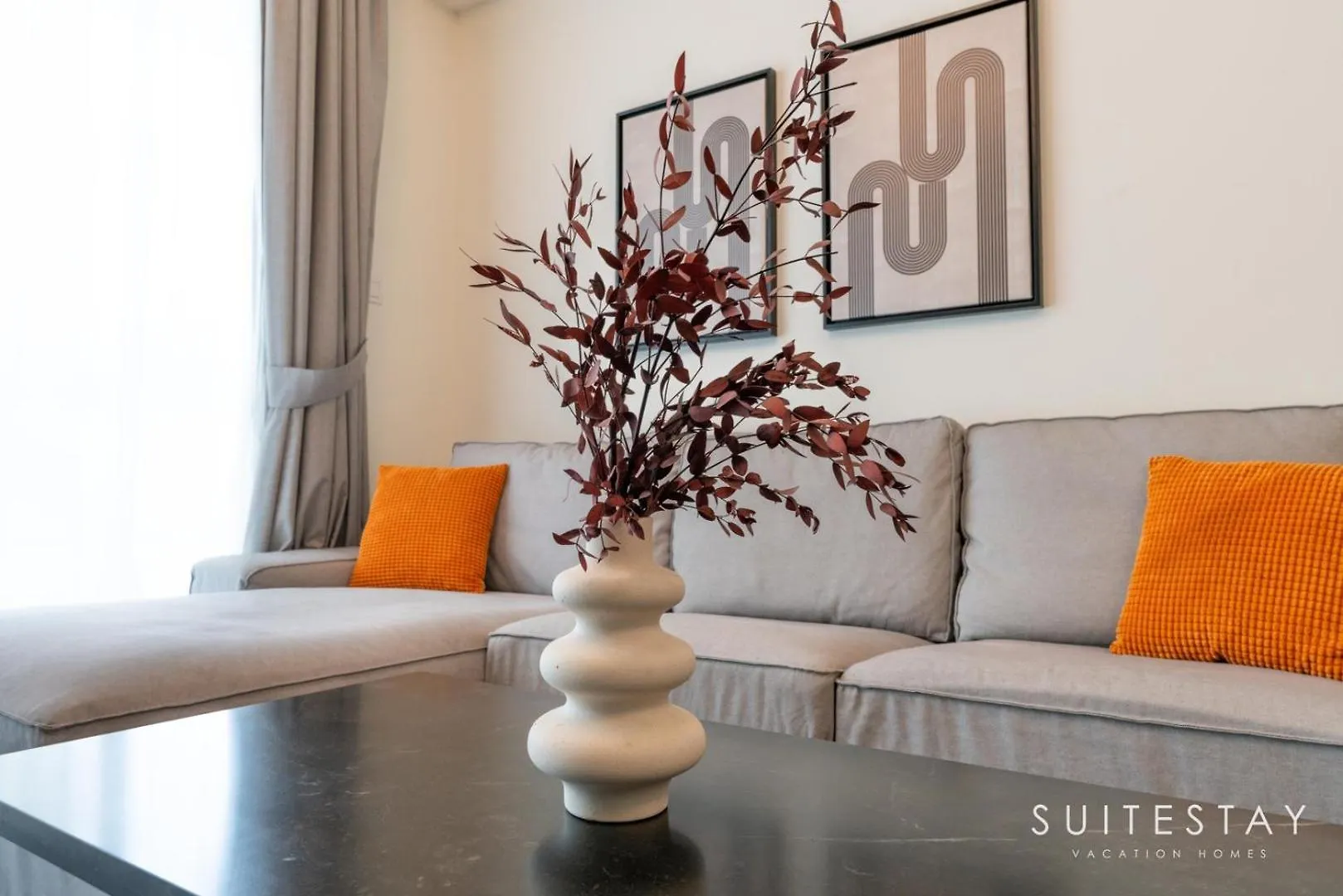 Spacious Business Bay Balcony Suite Dubai